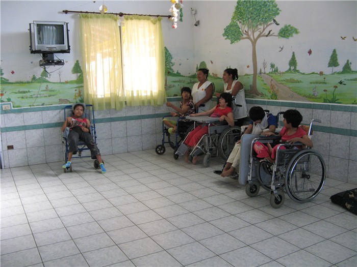 progetto umanitario bambini disabili